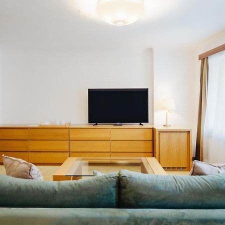 U Cerneho Medveda- At The Black Bear Apartment ปราก ภายนอก รูปภาพ