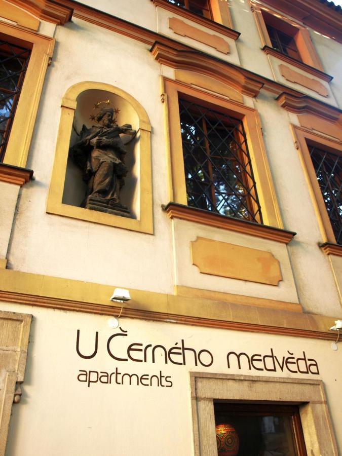 U Cerneho Medveda- At The Black Bear Apartment ปราก ภายนอก รูปภาพ
