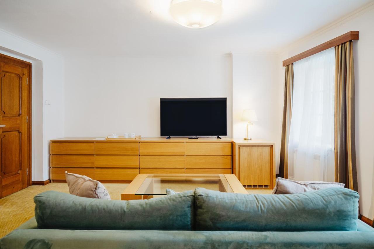 U Cerneho Medveda- At The Black Bear Apartment ปราก ภายนอก รูปภาพ