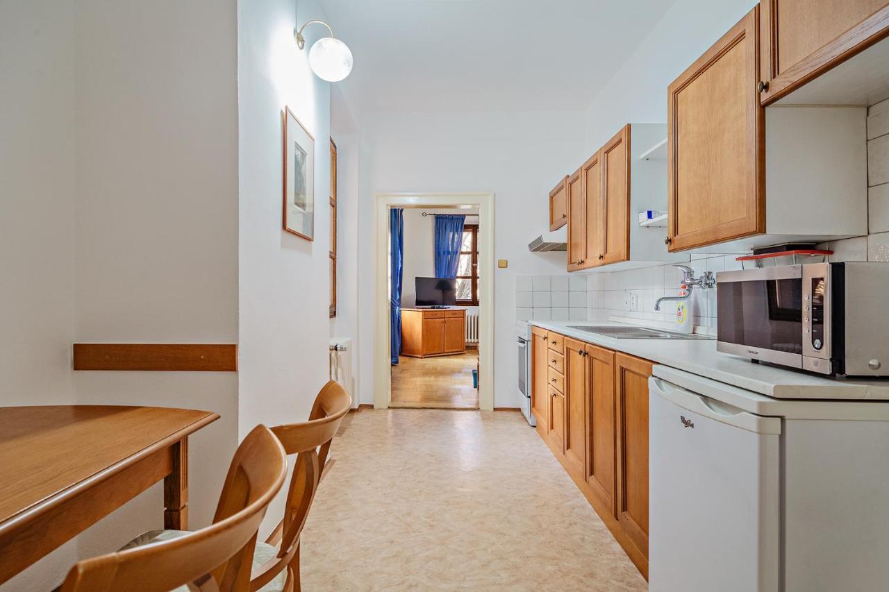 U Cerneho Medveda- At The Black Bear Apartment ปราก ภายนอก รูปภาพ