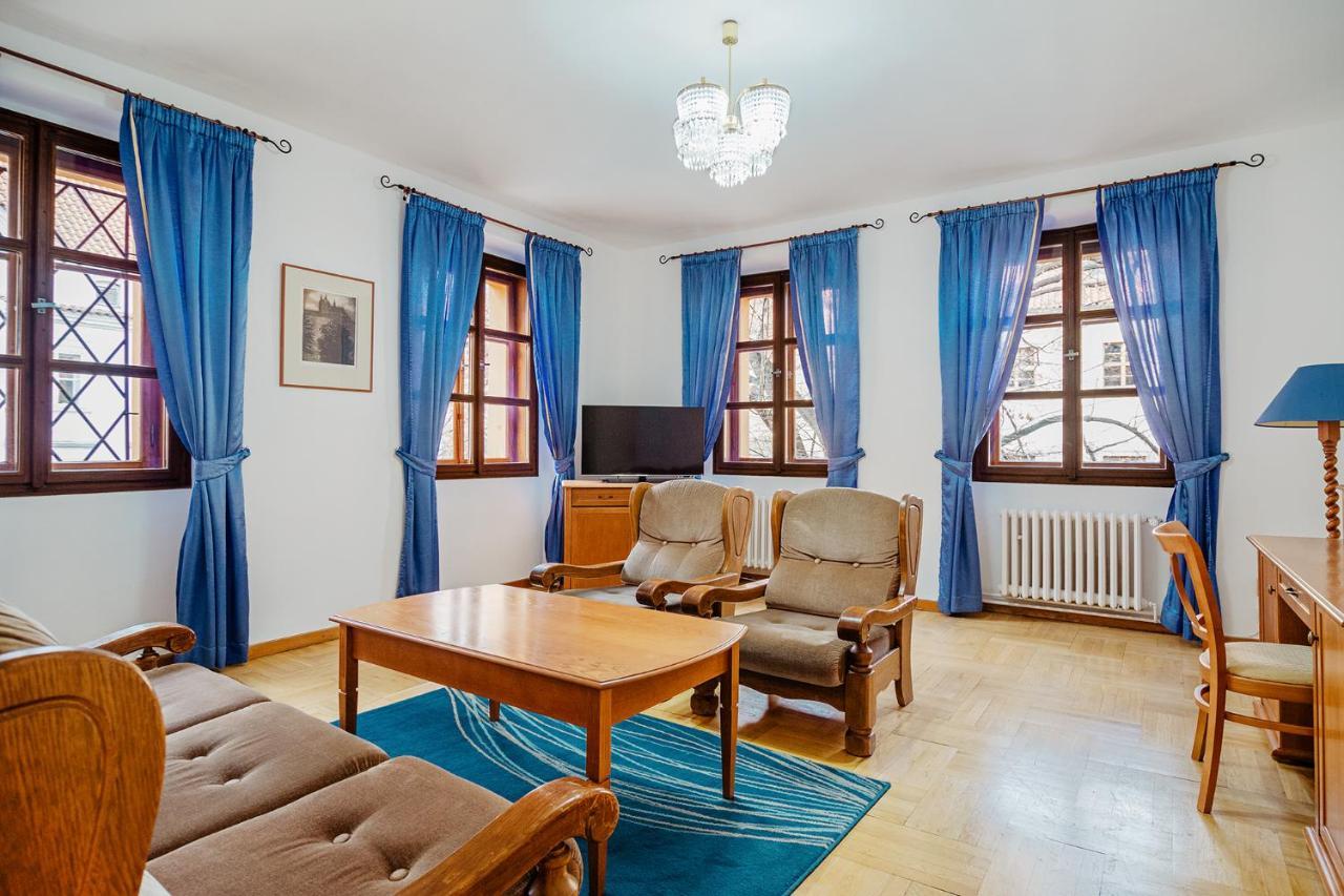 U Cerneho Medveda- At The Black Bear Apartment ปราก ภายนอก รูปภาพ