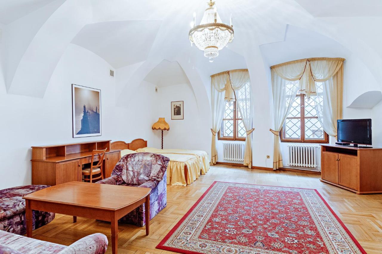 U Cerneho Medveda- At The Black Bear Apartment ปราก ภายนอก รูปภาพ