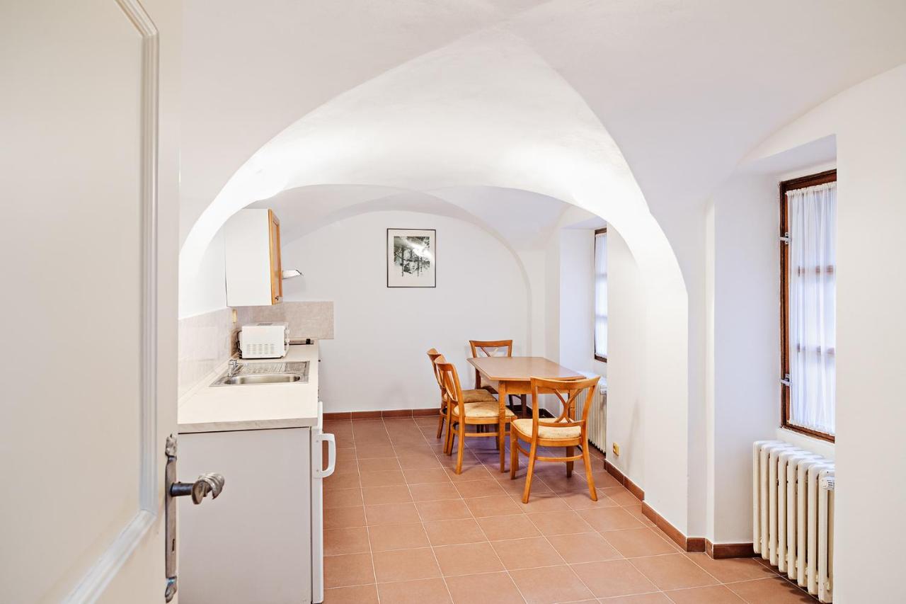 U Cerneho Medveda- At The Black Bear Apartment ปราก ภายนอก รูปภาพ